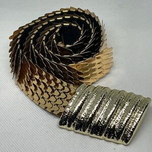 VTG Women’s Gold Tone Fish Scale Elastic Stretch Belt